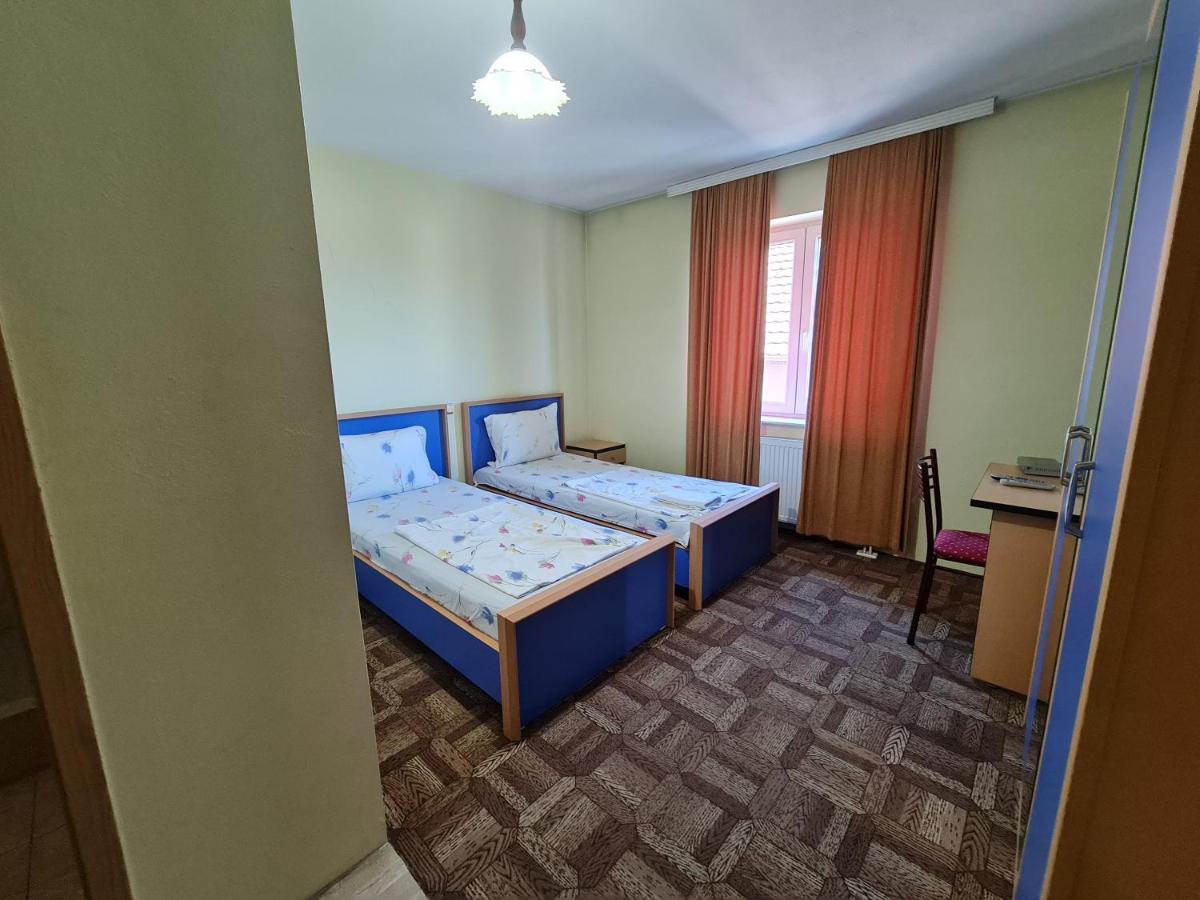 Holiday Ferizaj Ngoại thất bức ảnh